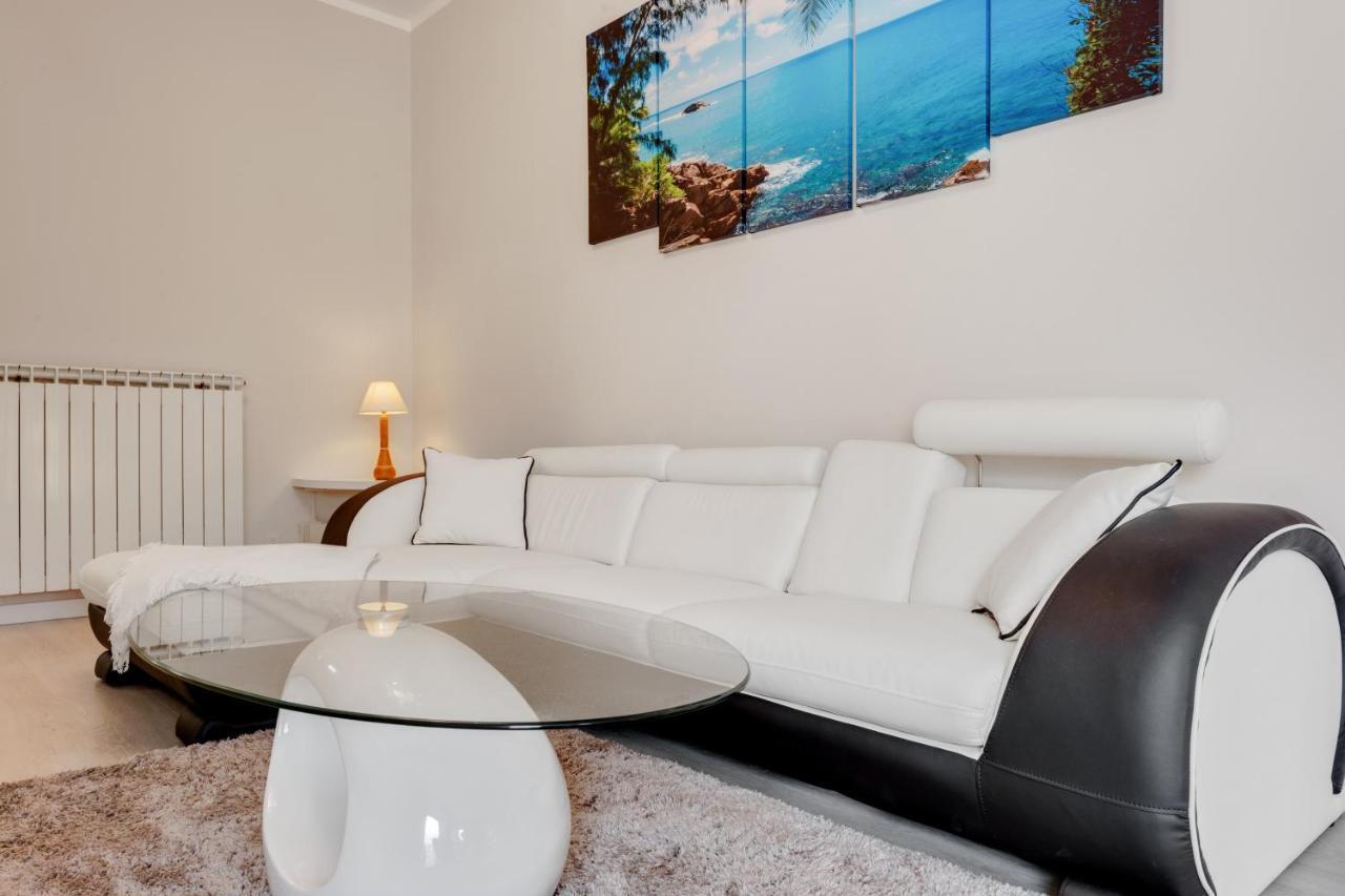 Ferienwohnung Luni Mare Bright Terrace Flat With Parking Marinella di Sarzana Exterior foto